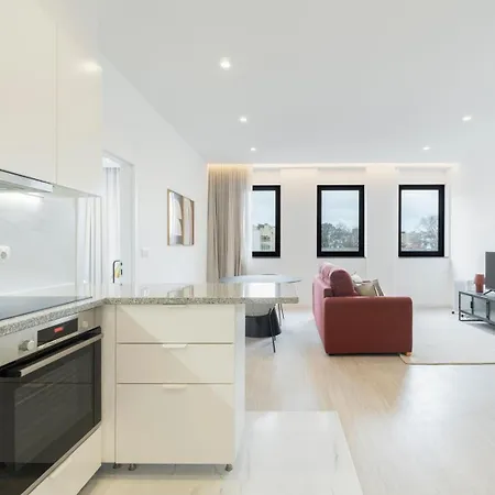 Guestready - Good Times In *